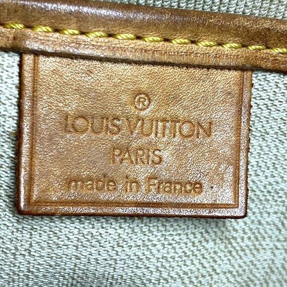 Louis Vuitton Excursion Monogram Handbag - Picture 4 of 9